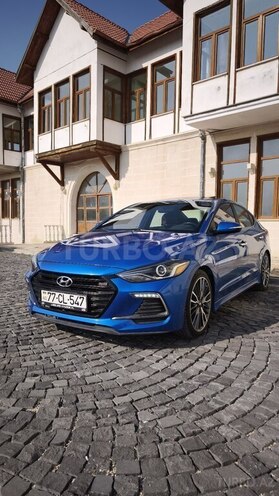 Hyundai Elantra-3