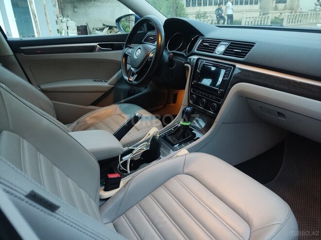 Volkswagen Passat (North America) 2017, 186,000 km - 1.8 l - Bakı