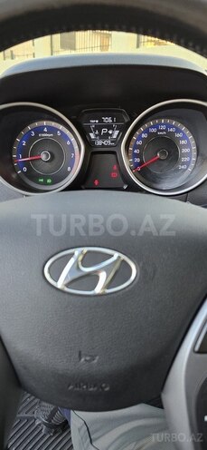 Hyundai Elantra 2015, 138,410 km - 1.8 л - Sumqayıt