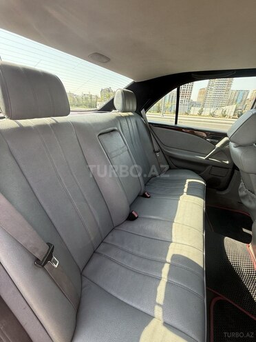 Mercedes E 240 1998, 216,000 km - 2.4 l - Bakı