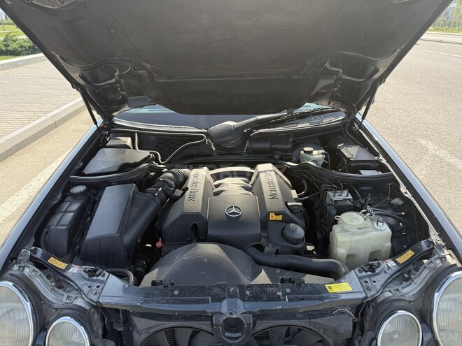Mercedes E 240 1998, 216,000 km - 2.4 l - Bakı