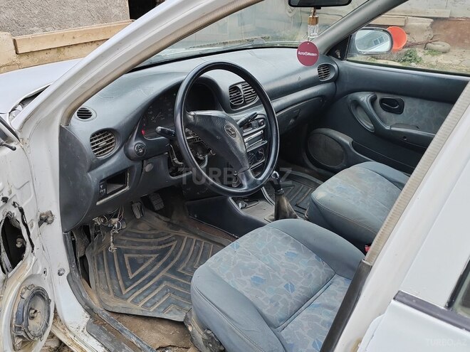 Hyundai Accent 1995, 495,000 km - 1.5 л - Qusar