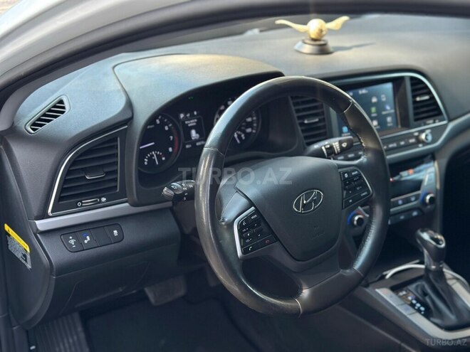 Hyundai Elantra 2018, 68,317 km - 2.0 l - Bakı