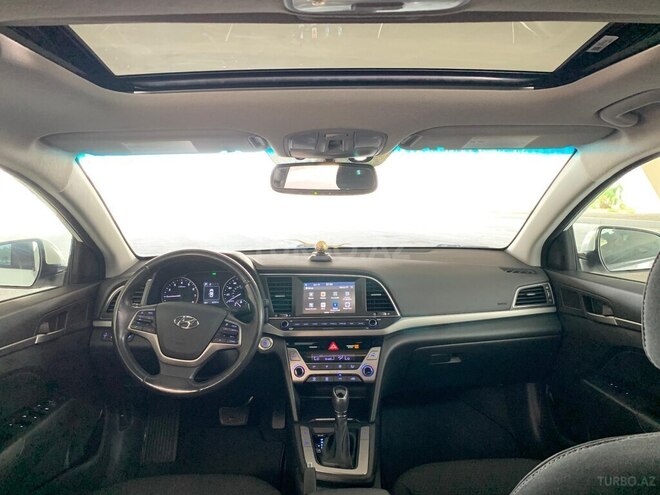 Hyundai Elantra 2018, 68,317 km - 2.0 l - Bakı