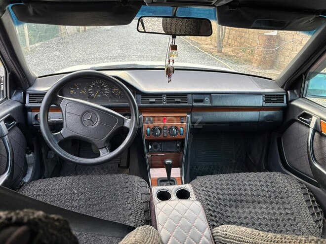 Mercedes E 220 1994, 350,000 km - 2.2 л - Bakı