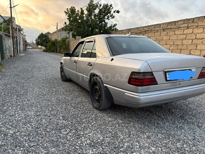 Mercedes E 220 1994, 350,000 km - 2.2 л - Bakı