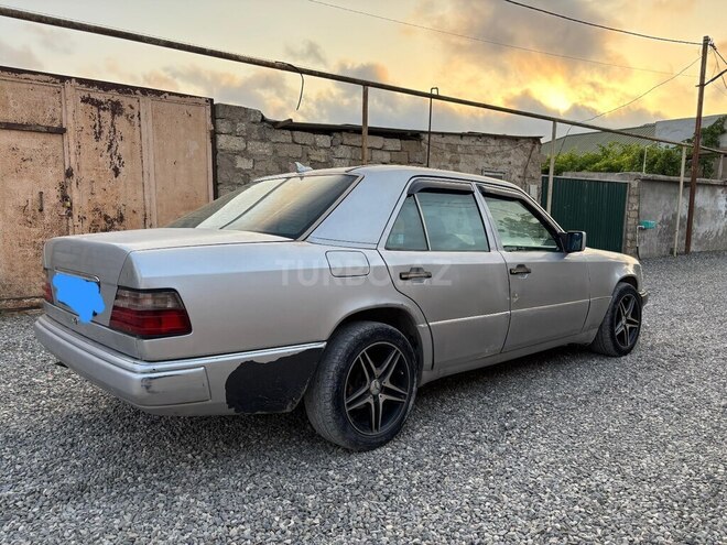 Mercedes E 220 1994, 350,000 km - 2.2 л - Bakı