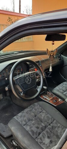 Mercedes C 180 1997, 350,000 km - 1.8 l - Qəbələ