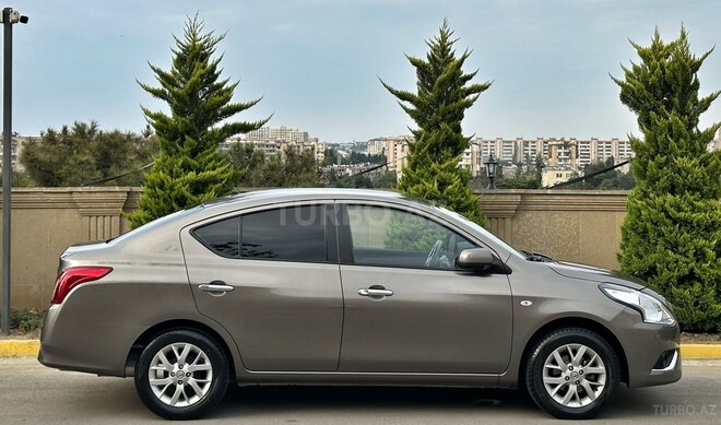 Nissan Sunny 2019, 90,000 km - 1.5 л - Bakı