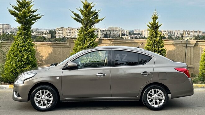 Nissan Sunny 2019, 90,000 km - 1.5 л - Bakı