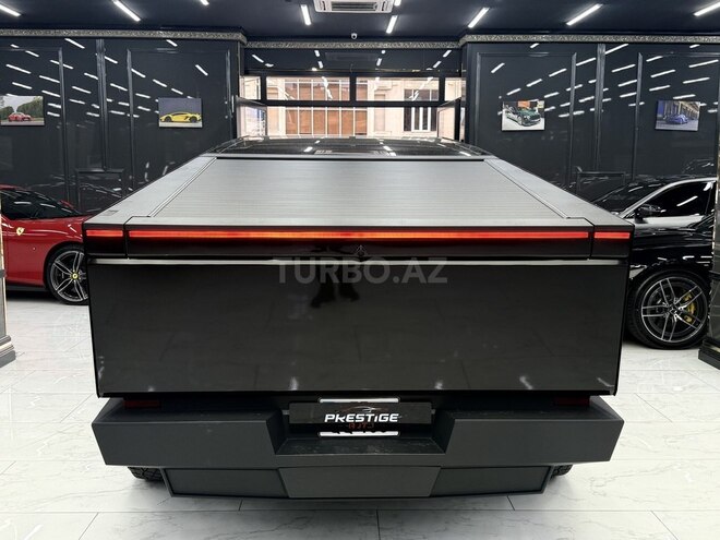 Tesla Cybertruck-5