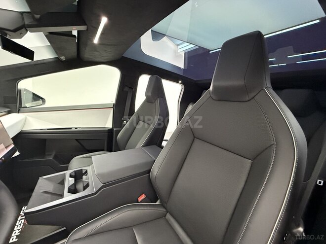 Tesla Cybertruck-13