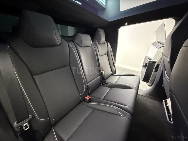 Tesla Cybertruck-15