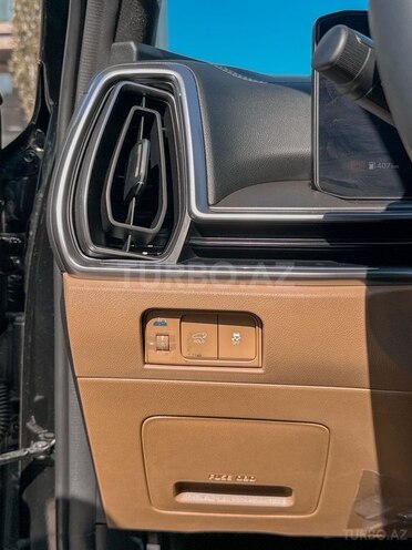 Kia Sorento-13