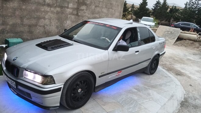 BMW 318 1991, 528,963 km - 1.8 l - Bakı
