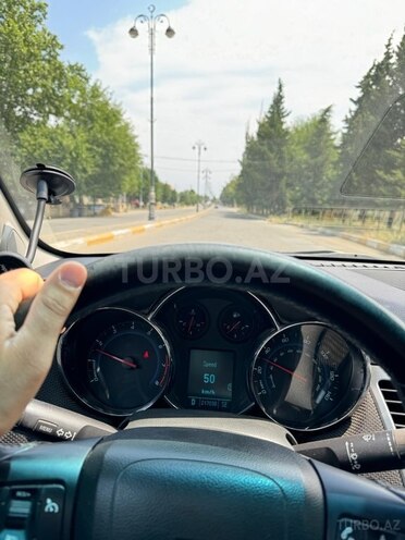 Chevrolet Cruze 2011, 238,000 km - 1.4 л - Tovuz