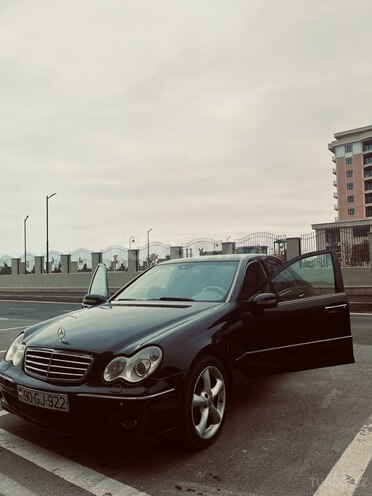 Mercedes C 180 2005, 324,000 km - 1.8 л - Sumqayıt