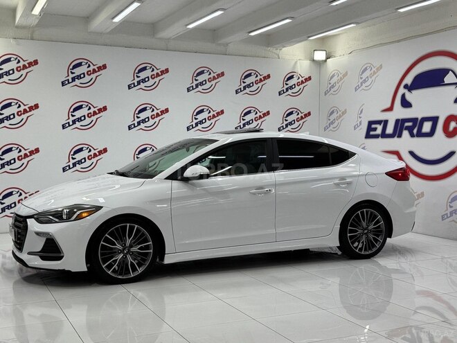 Hyundai Elantra-7