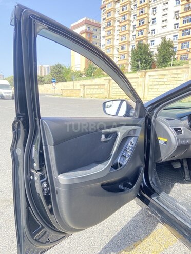 Hyundai Elantra 2015, 93,000 km - 1.8 л - Bakı