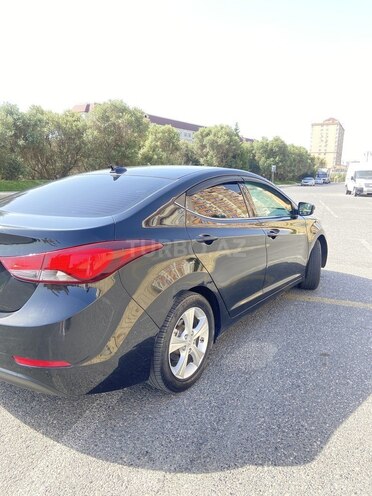 Hyundai Elantra 2015, 93,000 km - 1.8 л - Bakı