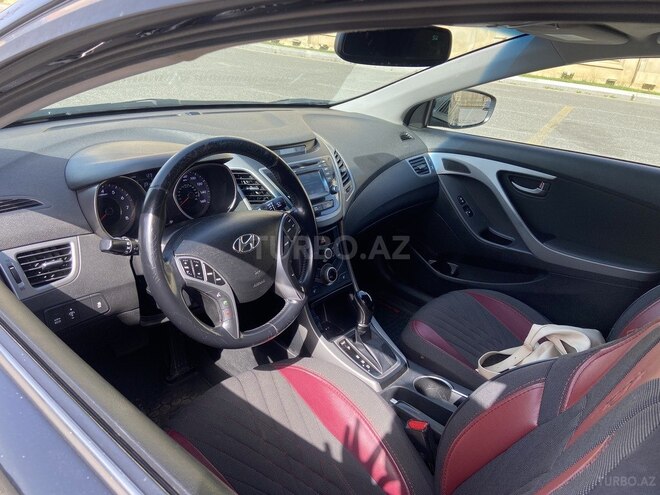 Hyundai Elantra 2015, 93,000 km - 1.8 л - Bakı