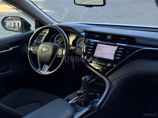 Toyota Camry-9