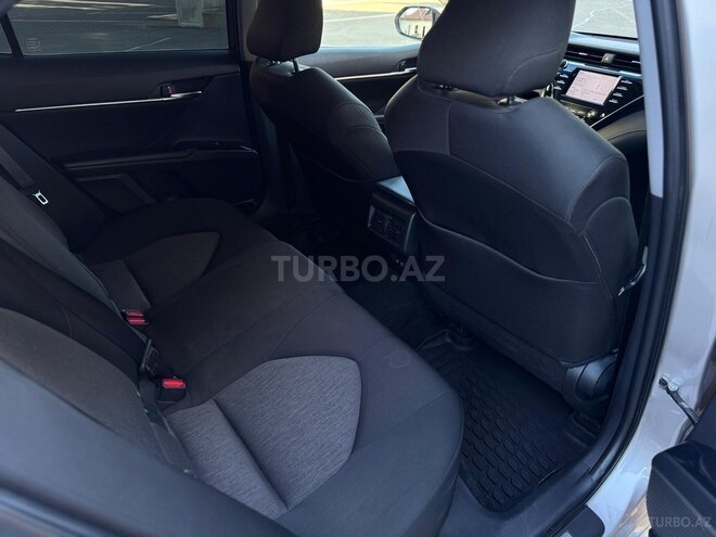 Toyota Camry-16