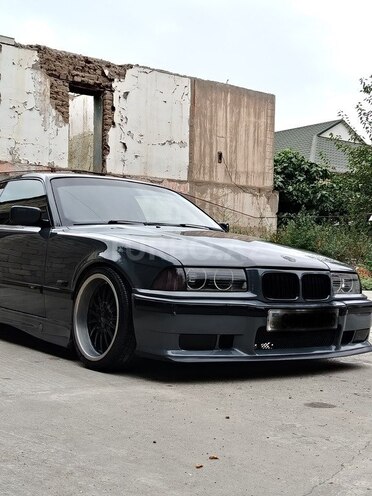 BMW 318 1997, 299,586 km - 1.8 l - Bakı
