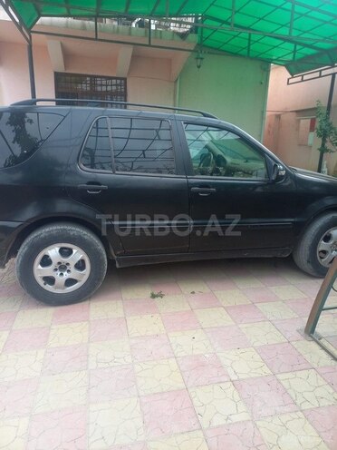 Mercedes ML 320 2002, 325,000 km - 3.2 l - Bakı