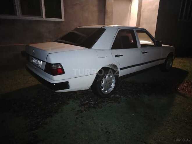 Mercedes E 200 d 2017, 123,456 km - 2.0 l - Sabirabad