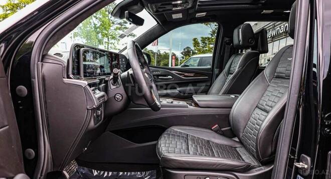 Cadillac Escalade-13