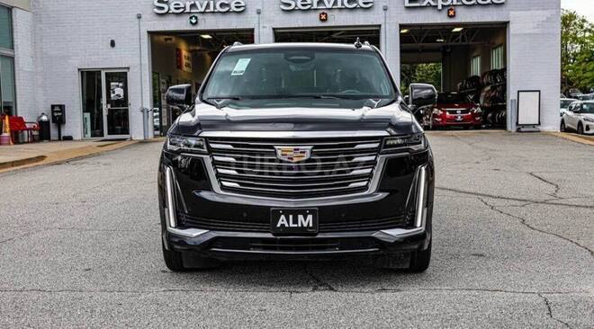 Cadillac Escalade-3