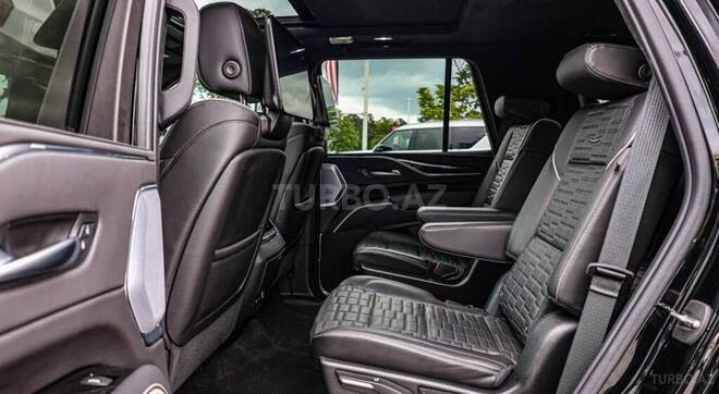 Cadillac Escalade-14