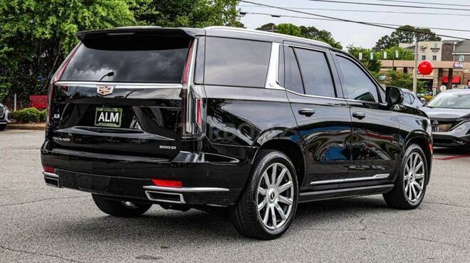 Cadillac Escalade-6