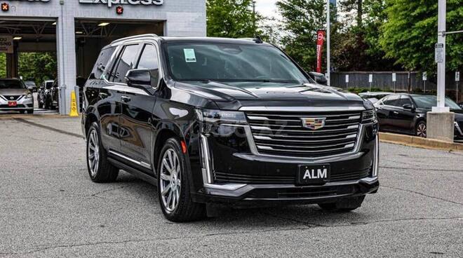 Cadillac Escalade-2