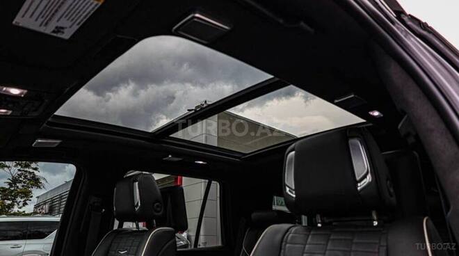 Cadillac Escalade-17