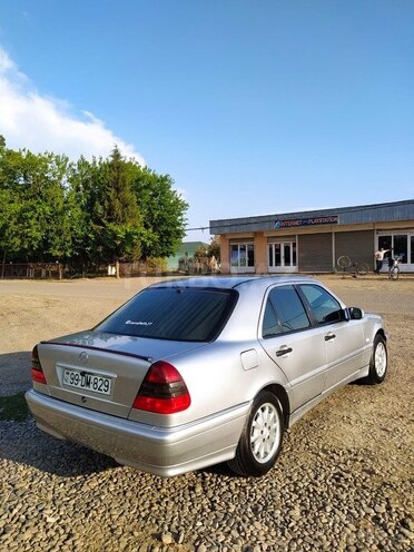 Mercedes C 220 d 1999, 388,566 km - 2.2 l - Sabirabad