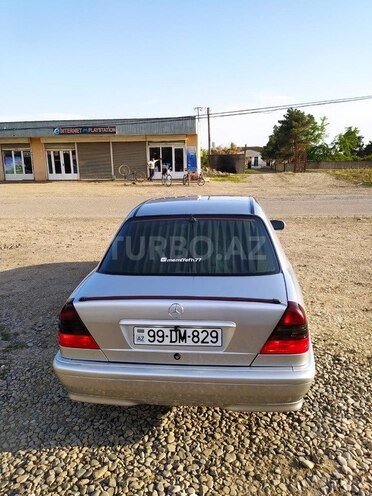 Mercedes C 220 d 1999, 388,566 km - 2.2 l - Sabirabad