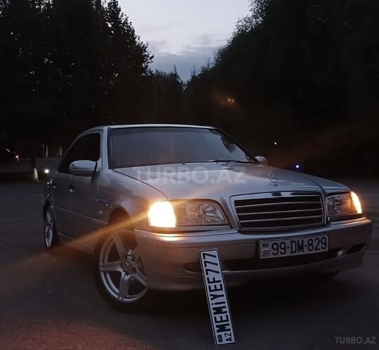 Mercedes C 220 d 1999, 388,566 km - 2.2 l - Sabirabad