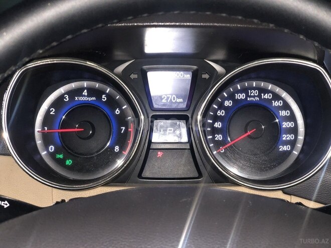 Hyundai Elantra 2011, 211,000 km - 1.8 л - Bakı