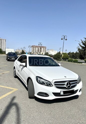 Mercedes E 250 4MATIC 2015, 75,000 km - 2.2 л - Bakı