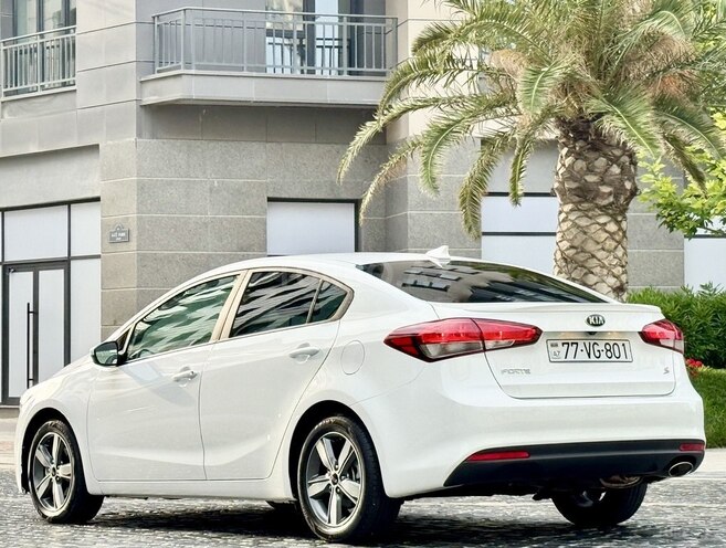 Kia Forte 2017, 169,500 km - 2.0 l - Bakı
