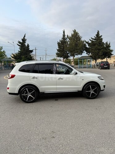 Hyundai Santa Fe-3