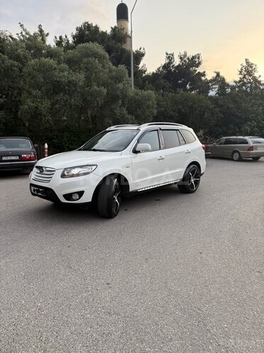 Hyundai Santa Fe-5