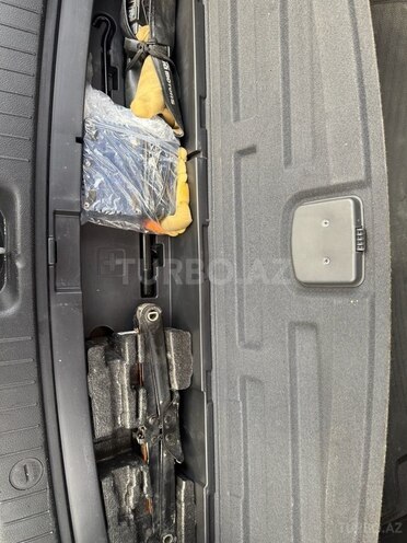 Hyundai Santa Fe-13