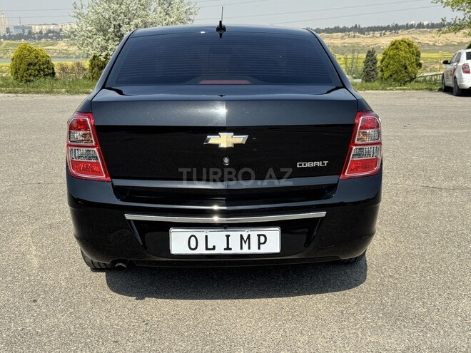Chevrolet Cobalt-5
