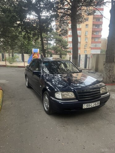 Mercedes C 180-7