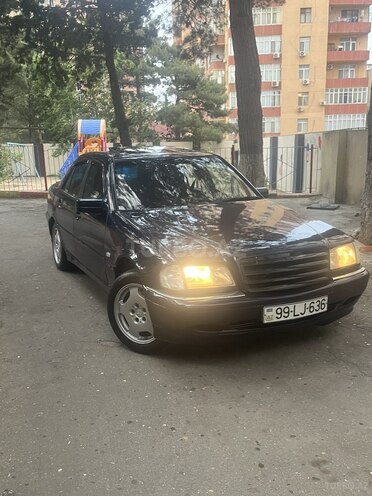 Mercedes C 180-3