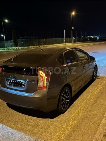 Toyota Prius 2013, 180,000 km - 1.8 l - Bakı