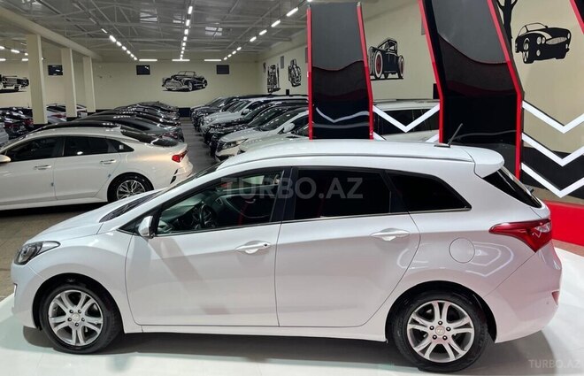 Hyundai i30 2015, 235,035 km - 1.6 l - Sumqayıt